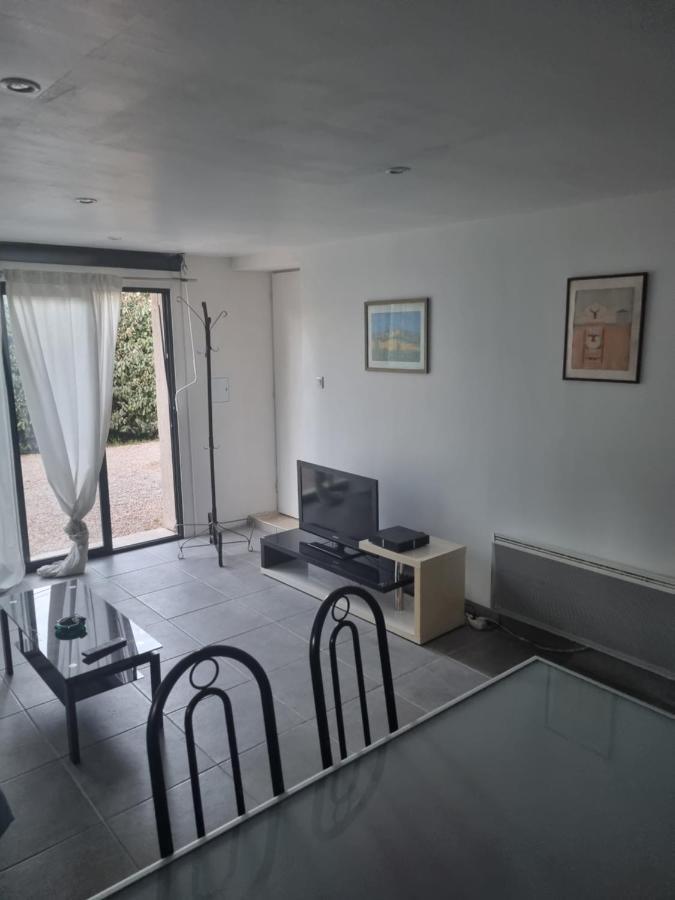 Jolie grand appartement T2 Les Aiguiers Extérieur photo